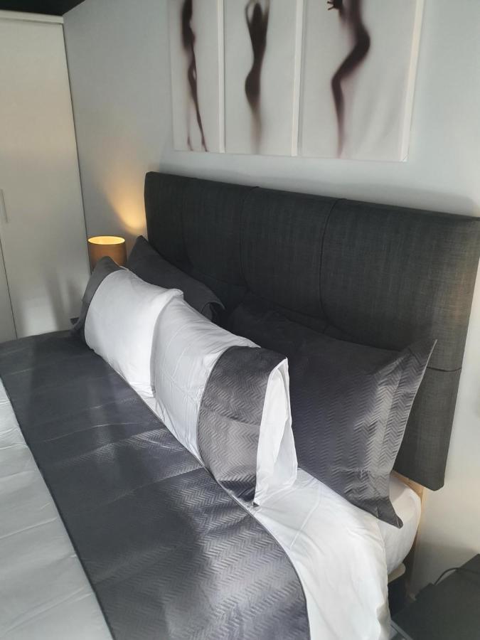 River View Apartment Suite Корк Экстерьер фото