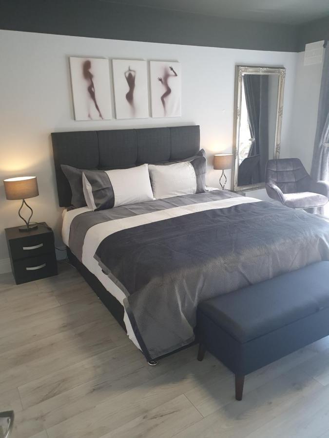 River View Apartment Suite Корк Экстерьер фото