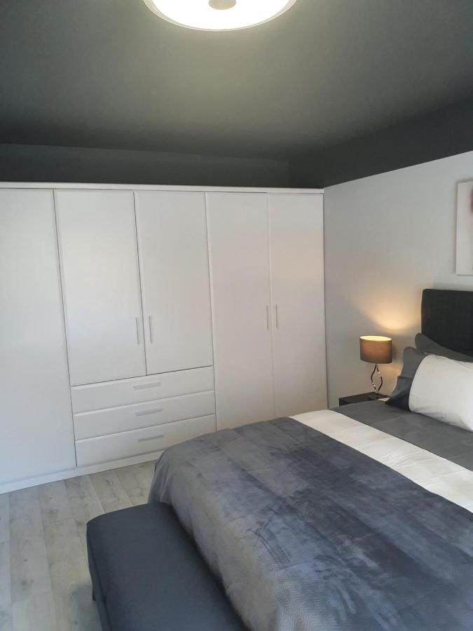 River View Apartment Suite Корк Экстерьер фото